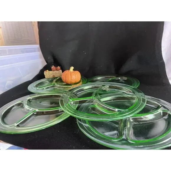 Vintage Green Depression Uranium Glass Grill Dinner Plates - Set Of Six - Picture 8 of 11